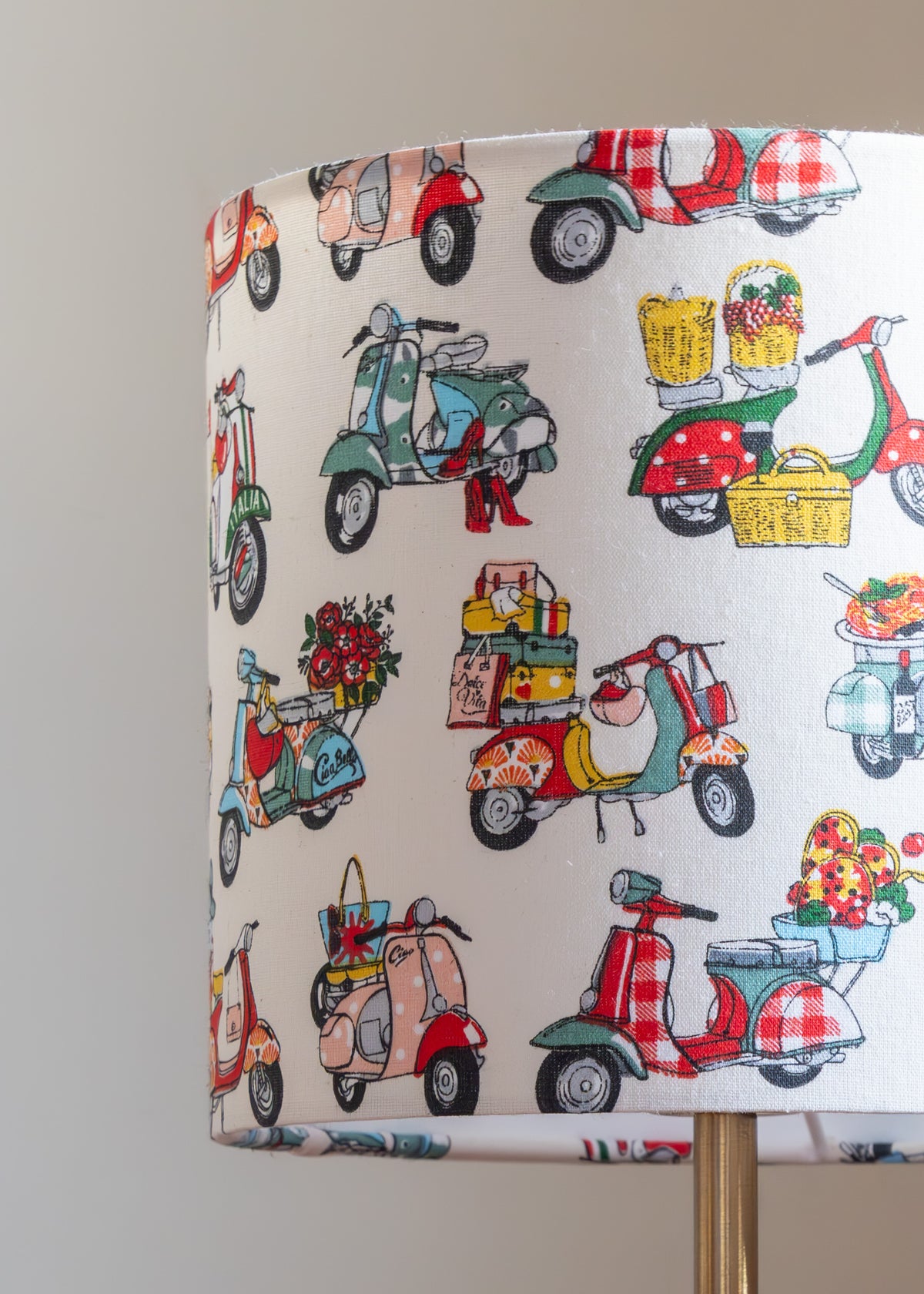Vespa Κυλινδρικό Καπέλο Φωτιστικού