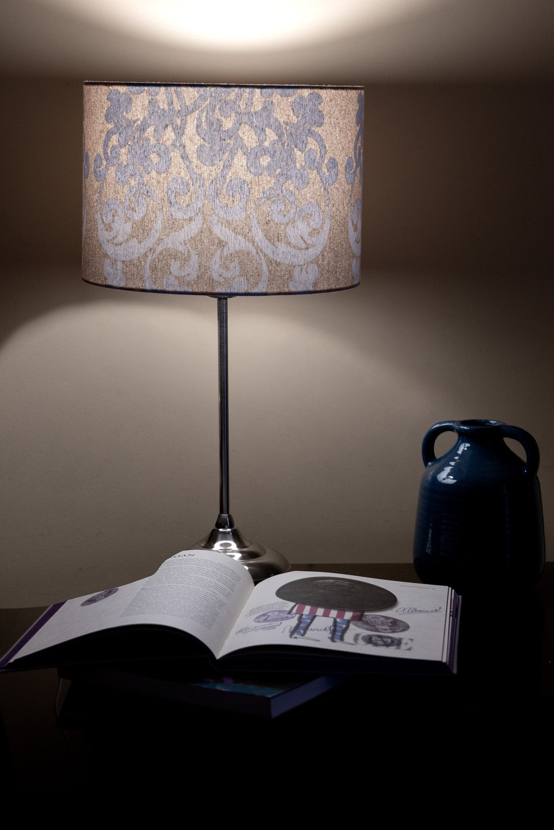 The Lamp Beside the Book: Designing Reading Corners That Feel Like Home
